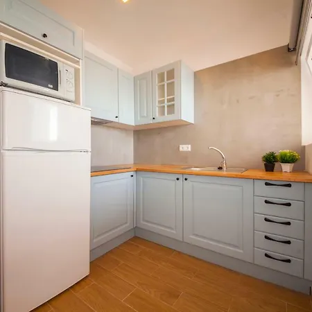Apartman A31 - Tamar Top-floor Flat